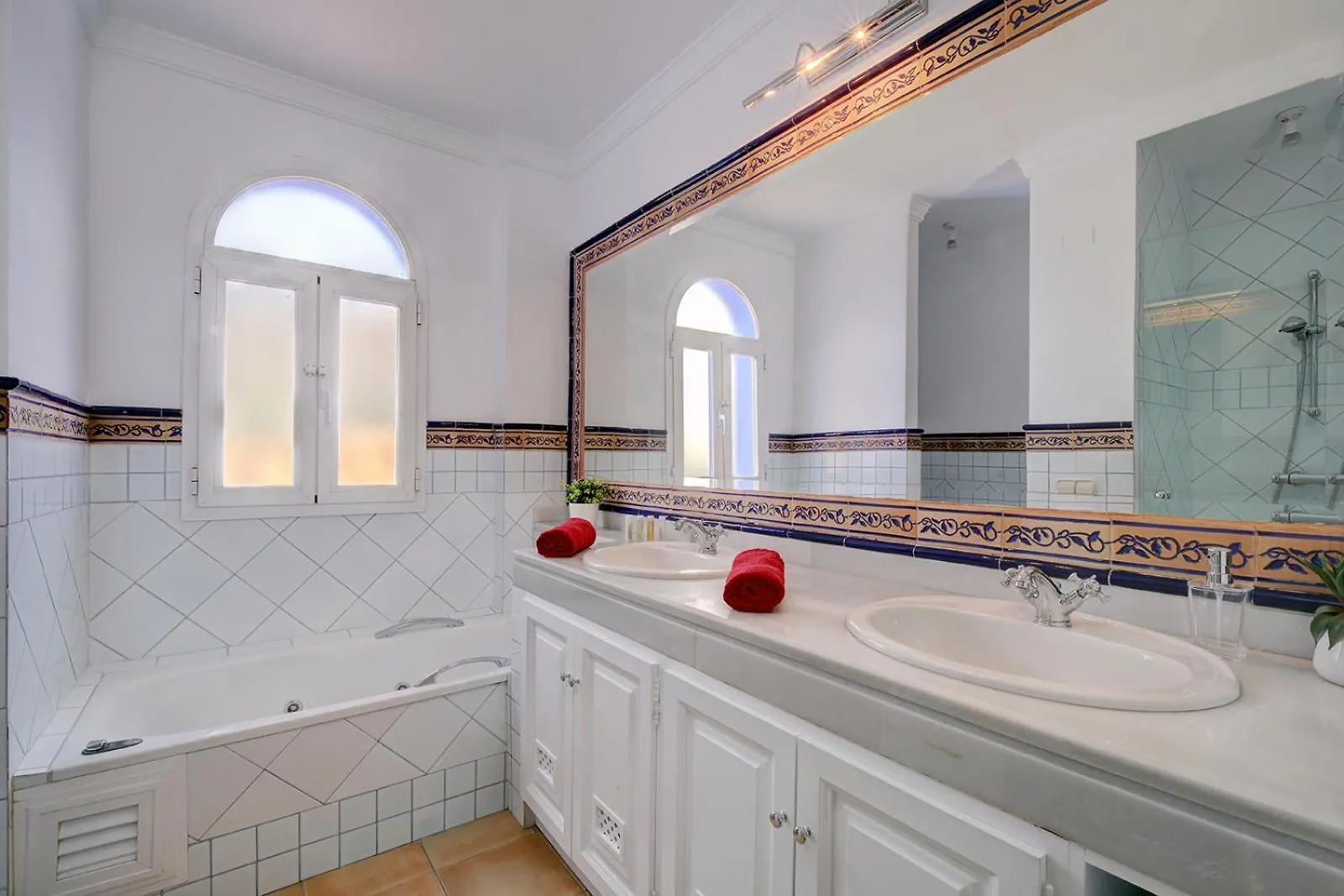 Villa 10 Luxe By Lirios Village Marbella
